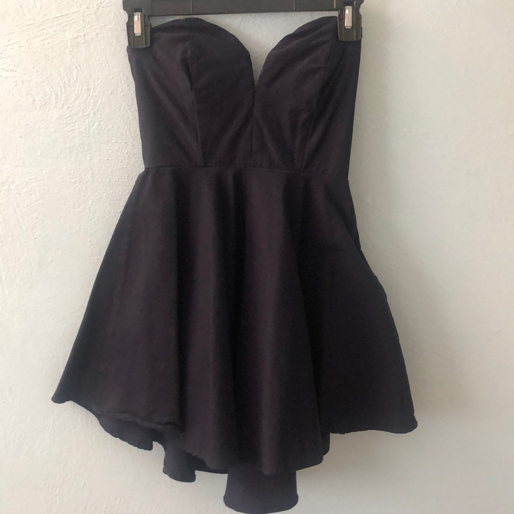 ✨ Sweetheart Strapless Dress